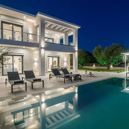 Villa Solis Ortus Villa! Kalamákion