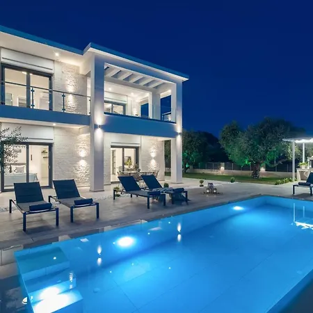Solis Ortus Villa! * Kalamákion